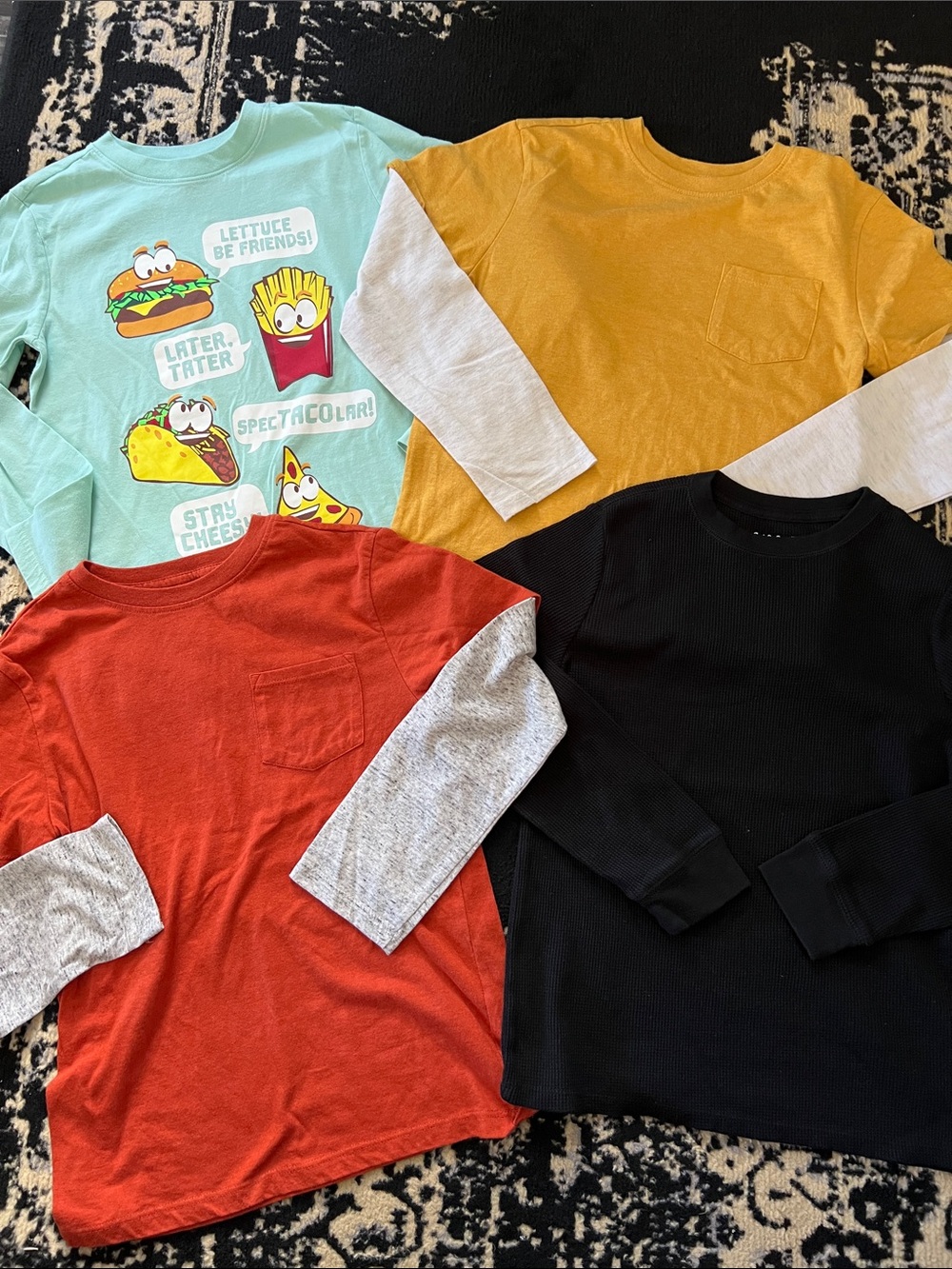 Boys 4 piece long sleeve knit tee Cat & Jack bundle size 8/10